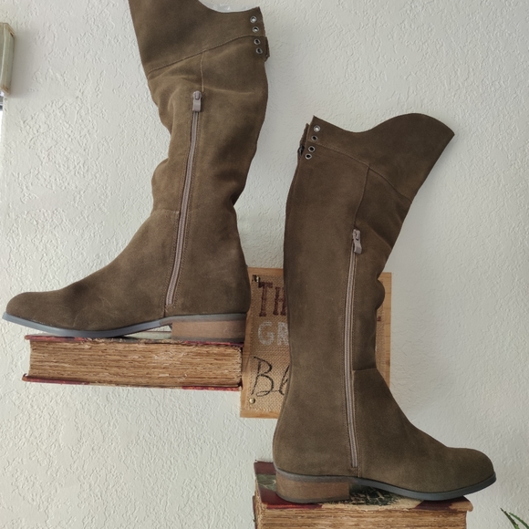 Sbicca Brown Over the Knee Boots - Picture 12 of 13